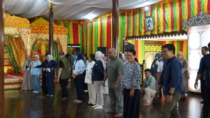 DSC05756-web-813×458