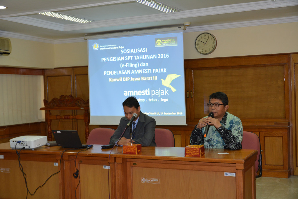 Sambutan Dekan FTUI, Prof. Dr. Ir. Dedi Priadi, DEA (Kanan)